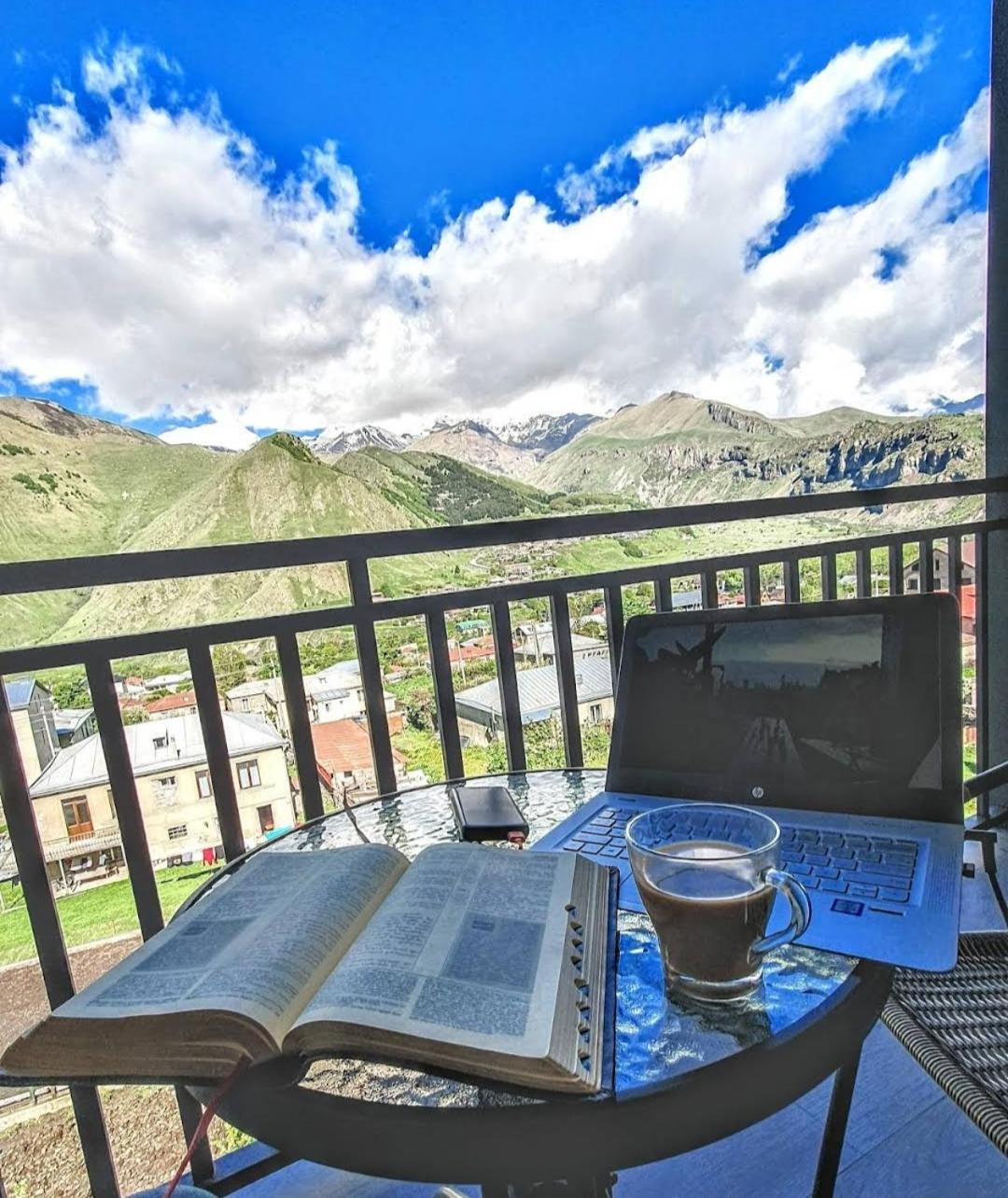 Kazbegi 4U Hotel Exterior photo