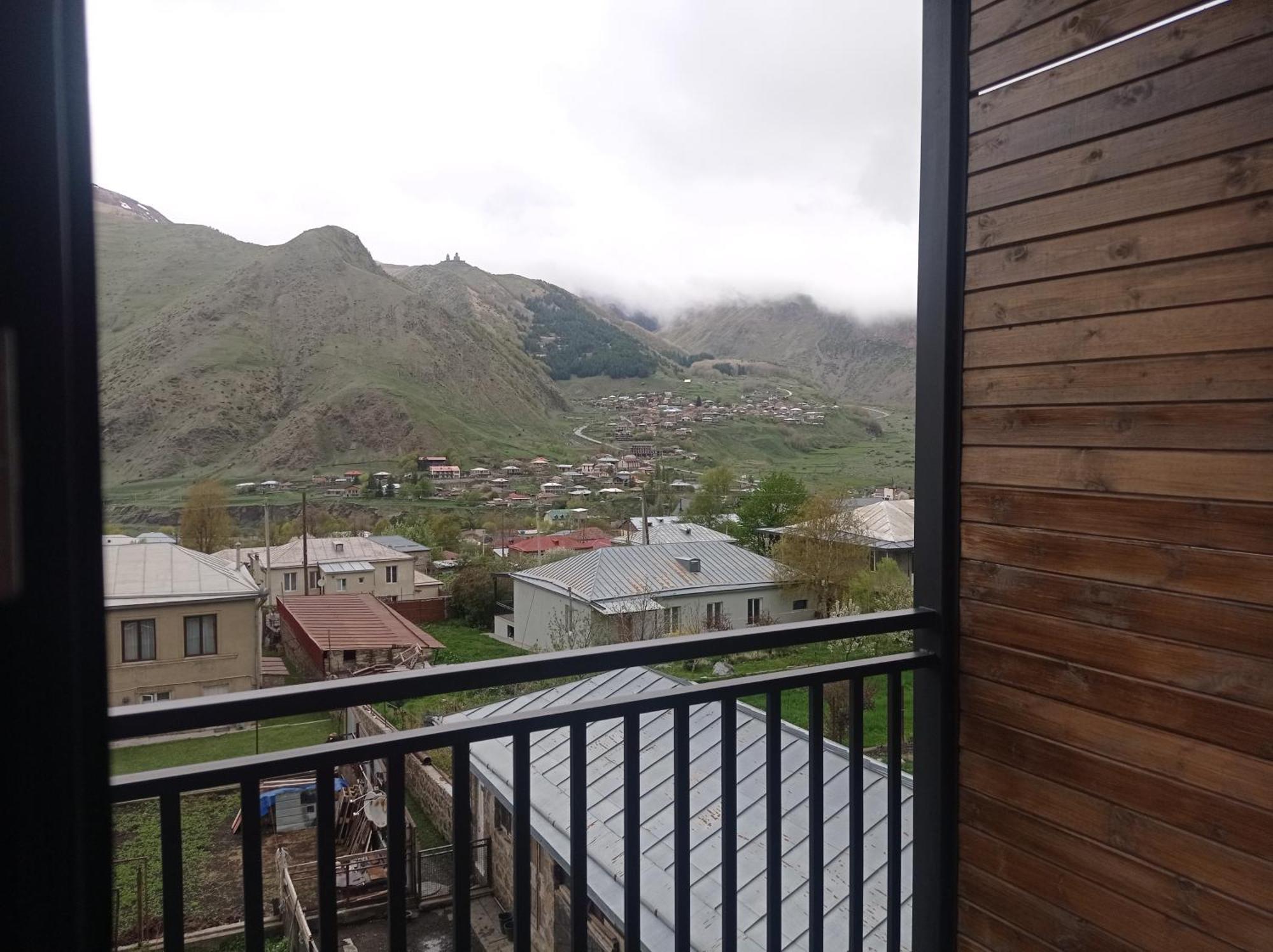 Kazbegi 4U Hotel Exterior photo