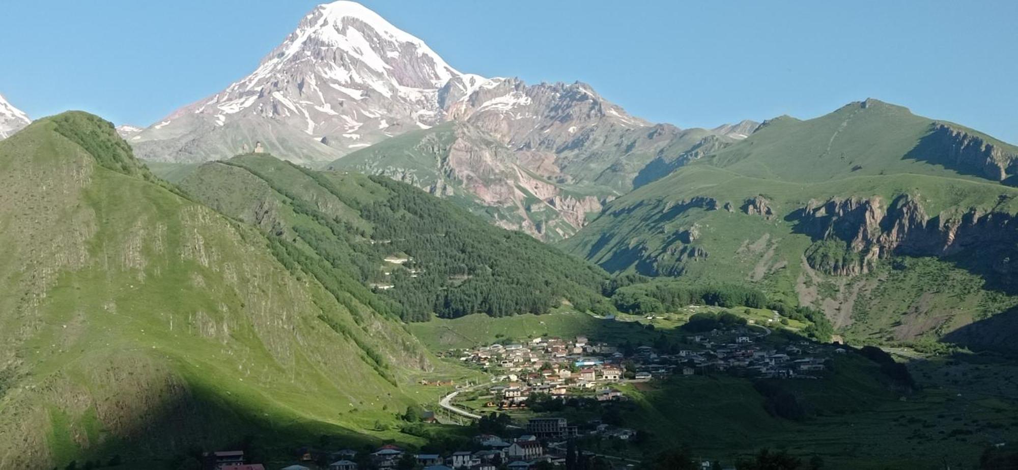 Kazbegi 4U Hotel Exterior photo